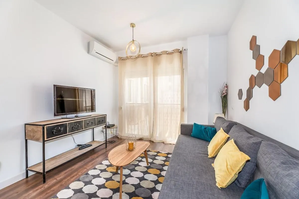 C29 - Trendy Central Apartment With Small Parking And Terrace 马拉加